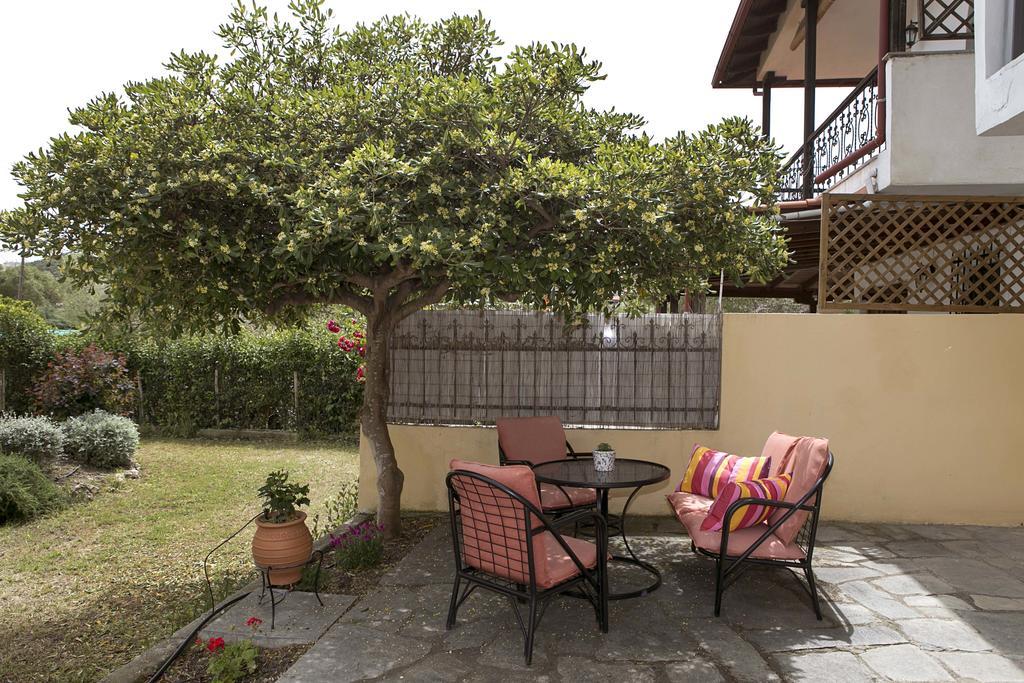 Neria Summer Houses Hanioti Esterno foto