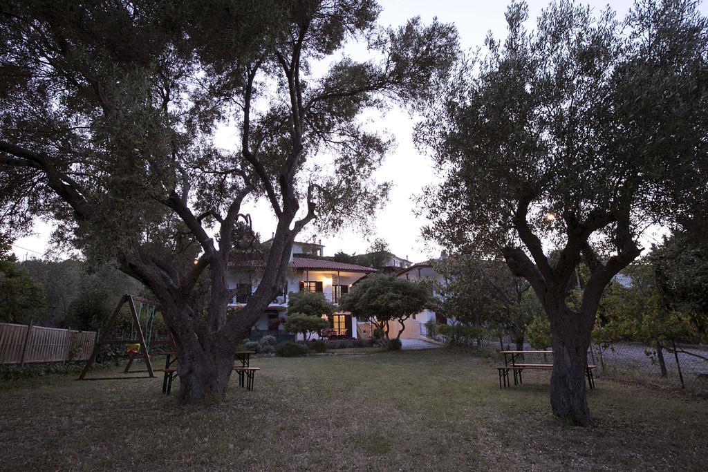 Neria Summer Houses Hanioti Esterno foto